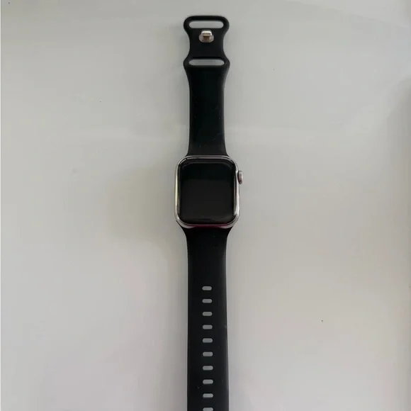 Apple Watch Series 9 Stainless Steel GPS + Cellular 41mm - Picture 4 of 8